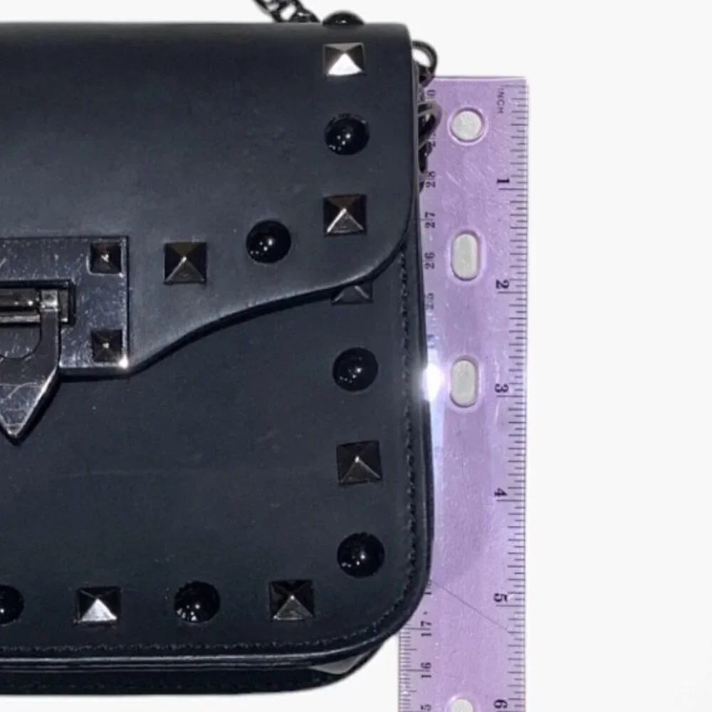 Borse in Pelle Black Studded Matte Leather Crossbody Bag w/Chainstrap